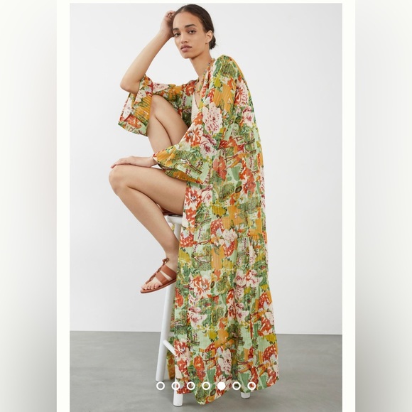* SOLD ON INSTAGRAM* Anthropologie Floral Duster Kimono - Picture 5 of 12